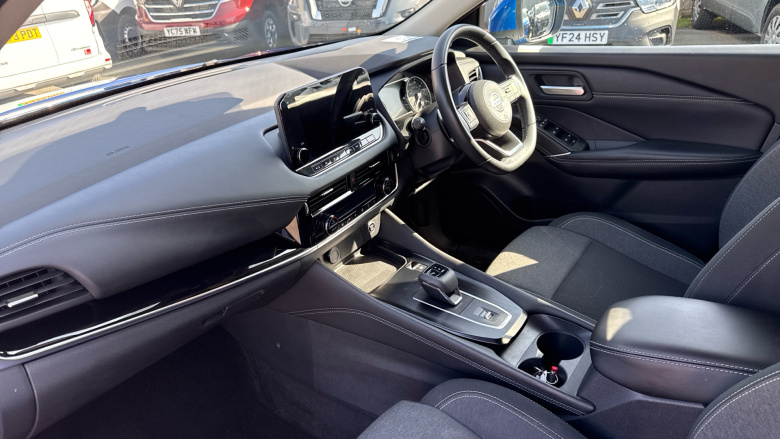 Nissan Qashqai 1.3 DiG-T MH 158 N-Connecta 5dr Xtronic Petrol Hatchback